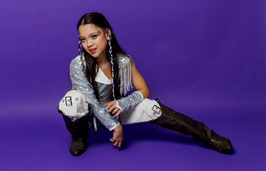 В Україні з’явилася юна K-pop зірка  JULINA вривається в шоу-бізнес з гучним релізом “Звучить”